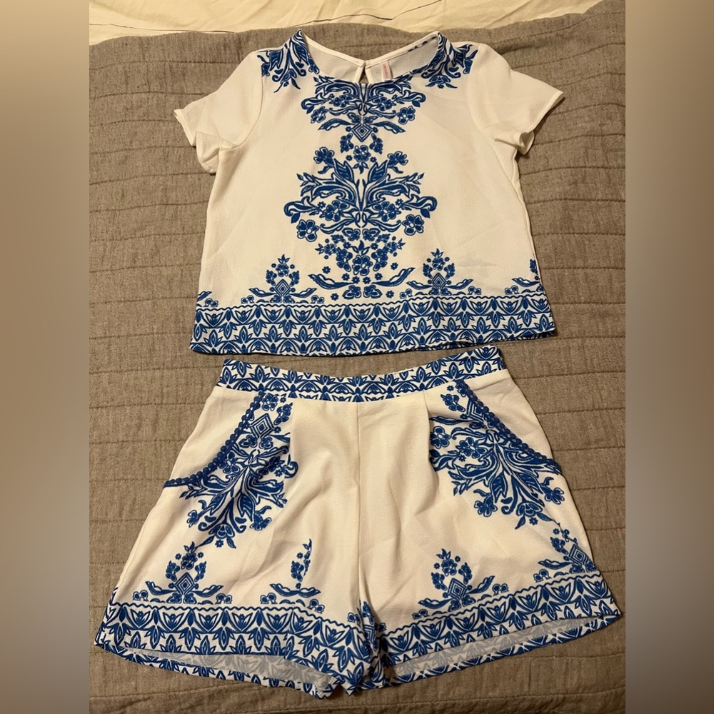 Adorable two piece crop top and short set